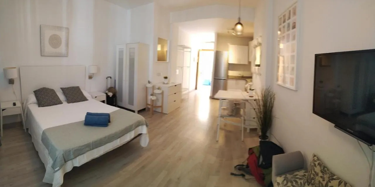 Modern Studio Flat Close To Plaza Merced Malaga